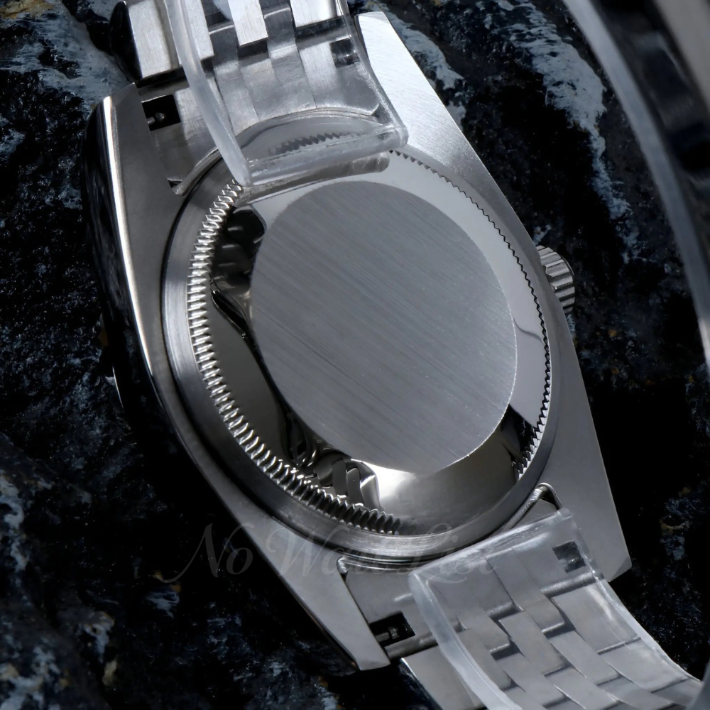 Seikojust | Classic Black