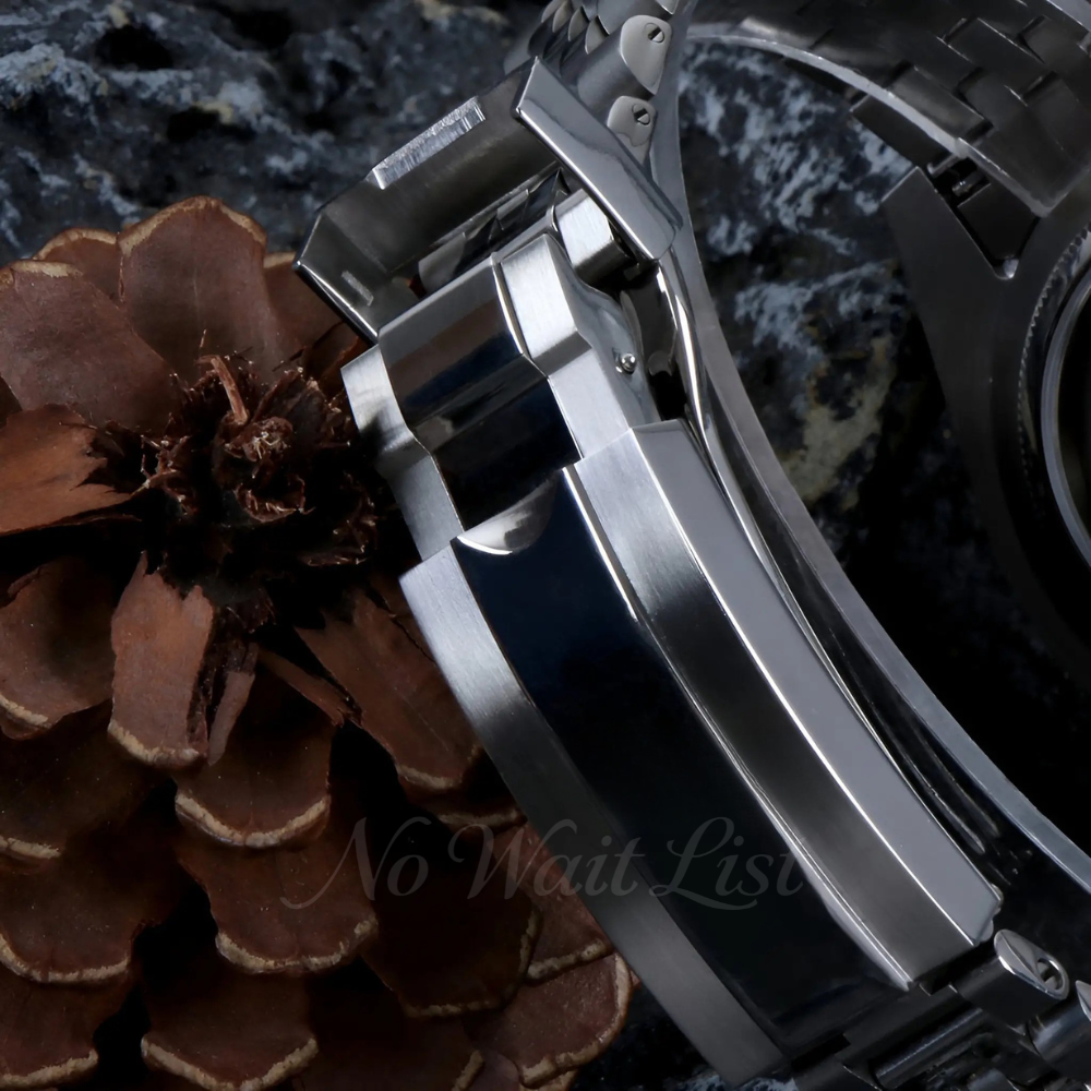 Seikojust | Classic Black