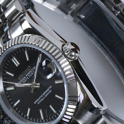 Seikojust | Classic Black