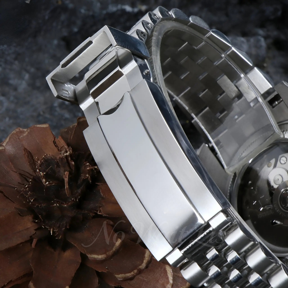 Seikojust | Roman Champagne