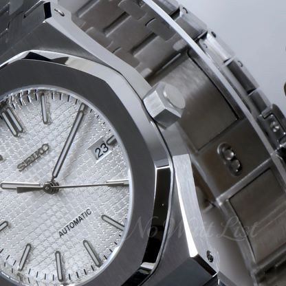 Royal Seikoak | White