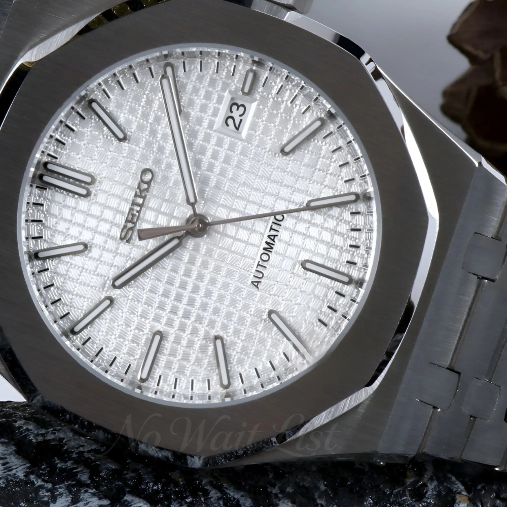 Royal Seikoak | White